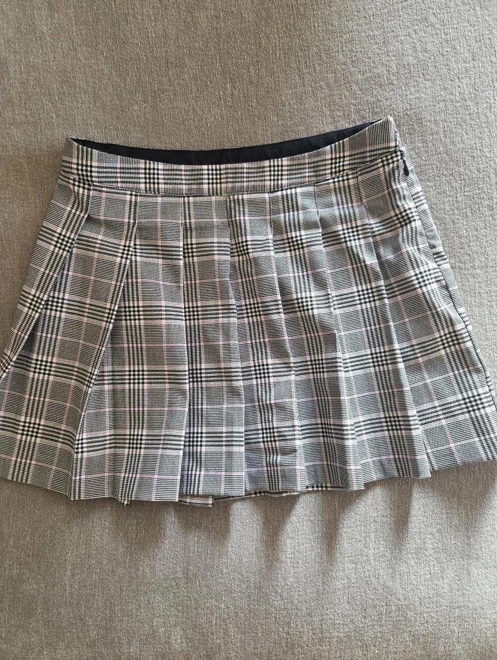Girls Cat & Jack Gray/Pink Plaid Pleated Skirt- Nwot